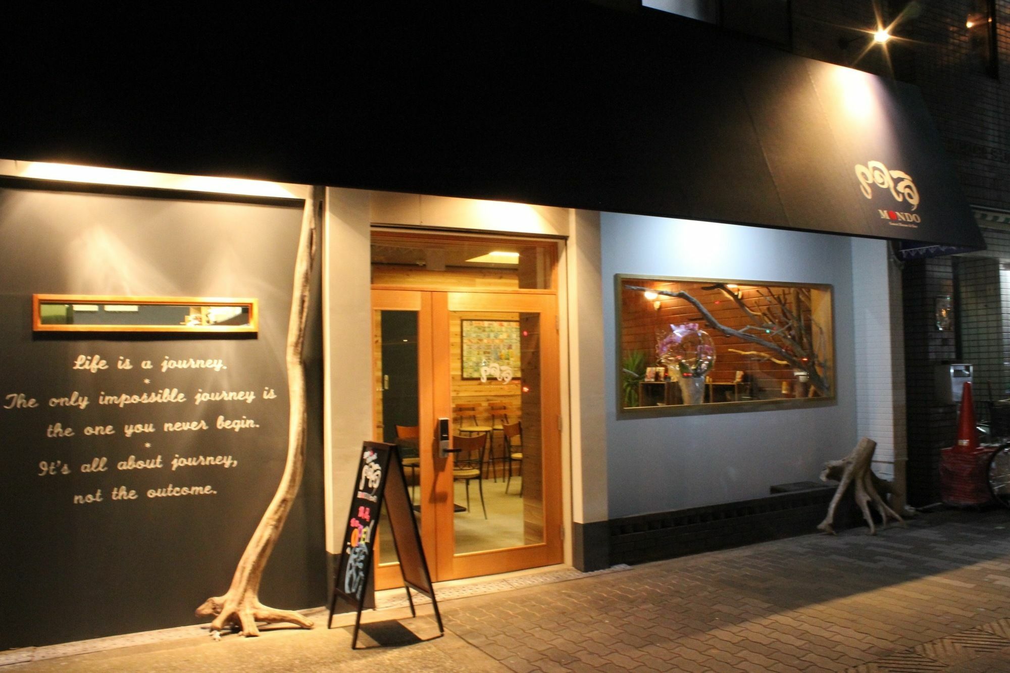 Bar And Hostel Mondo Osaka Esterno foto